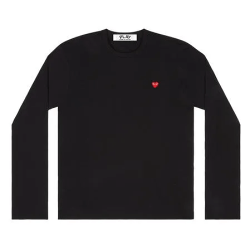 Comme-Des-Garcons-Red-Heart-Sweatshirt.png